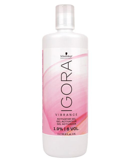 IGORA VIBRANCE Activator System - Our state-of-the-art Activator System allows hairdressers to choose between a gel or cream consistency.
The IGORA VIBRANCE Activator Gel contains a gel-ifying agent, which creates a unique gel consistency - ideal for bottle applications and quick services at the backwash.
