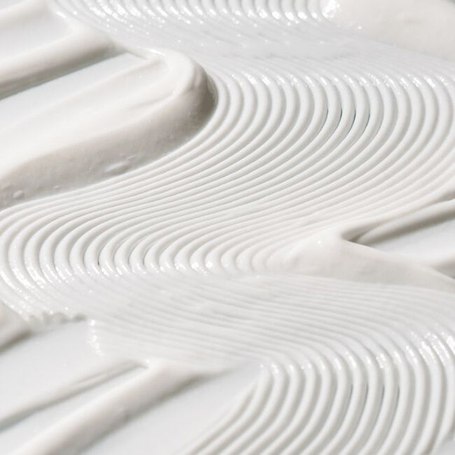 New Smooth Stunner: Smoothing Blow Dry Crème.