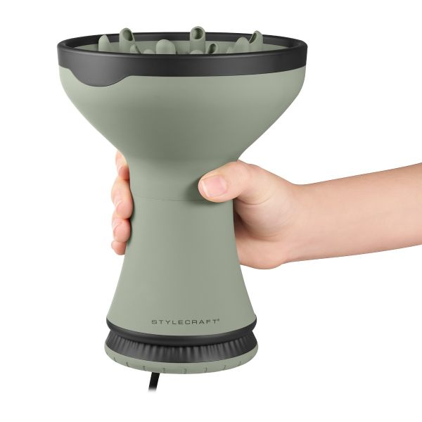 Engineered for curly and coily hair, the StyleCraft 2-in-1 Diffuser and Hair Dryer is an essential part of a perfect curl-defining ritual. Crafted to work with unique textures, it helps reduce frizz while boosting the inherent shape and bounce of curls. 