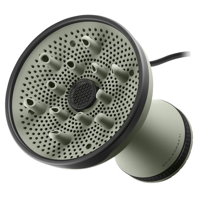 Engineered for curly and coily hair, the StyleCraft 2-in-1 Diffuser and Hair Dryer is an essential part of a perfect curl-defining ritual. Crafted to work with unique textures, it helps reduce frizz while boosting the inherent shape and bounce of curls. 