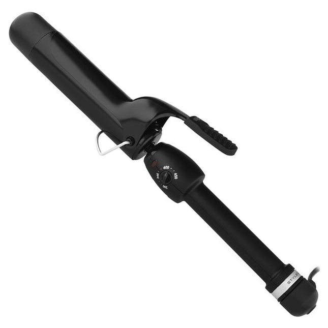 Achieve stunning, quality curls with the StyleCraft Black Gold Curling Iron.The ceramic barrel is coated emitting negative ions that seal the hair cuticles to significantly reduce frizz and enhance shine. 