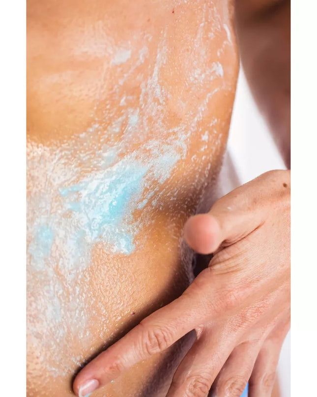 A lightly whipped sugar scrub that delivers brighter, smoother skin instantly. Moon Rocks Body Scrub gently exfoliates to brighten and smooth skin texture while reducing redness. It’s formulated with a nourishing base of 100% organic coconut oil, brightening lavender, and protective vitamin E to buff and brighten up lackluster skin. In a beautifully blue tint, à la ultra moisturizing blue tansy.