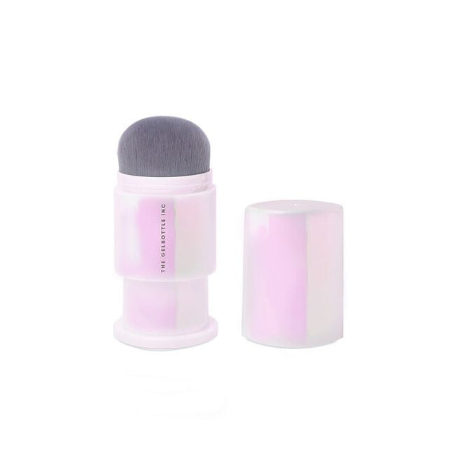 Brush to perfection with our Dusting Brush. This retractable brush is the perfect tool to provide a clean finish. Made with a retractable brush head you can easily swipe away excess product for a clean, professional finish.