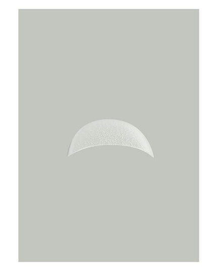 For a touch of elegance, DesignEx Pro™ Medium Almond Tips are the perfect choice for your salon, available in sizes 0–11. These pre-shaped full-cover tips add length while maintaining a timelessly chic look, creating an elongated, narrower silhouette that clients adore.

Save valuable application time with our express extension system — no filing or manual shaping required, allowing you to speed up your services while delivering on quality.