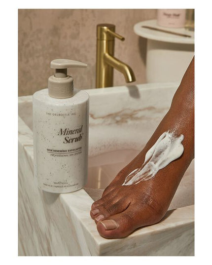 Mineral Scrub™ is a renewing body exfoliator that refreshes dull skin with our all-natural and polishing blend of Silica Mineral, Olive Stone and Coconut Husk.

Calming Jasmine and Cedarwood essential oils and Oud add a luxurious scent to your treatments offering a moment of indulgence for your clients.

Antioxidant-rich Vitamin E and Almond Oil reveal a silky-smooth finish.

93%* of users said their skin felt exfoliated after using Mineral Scrub™.

*Based on an independent, external trial with 23 people.