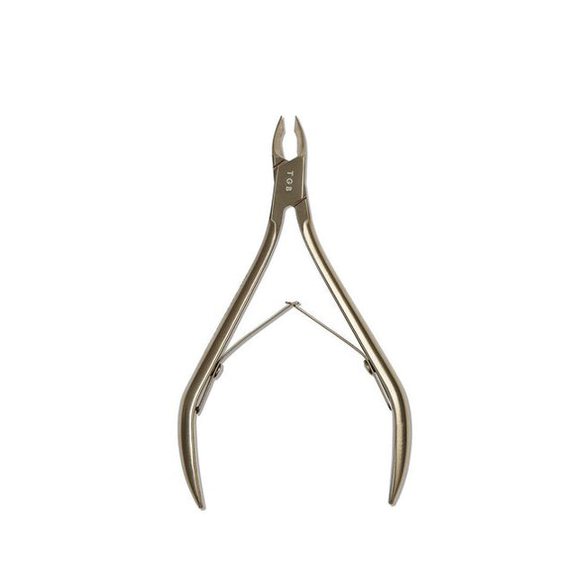 Meet Pro Nip — an essential tool crafted with expert precision to deliver superior grip and control, helping you achieve flawless prep even with the most challenging cuticles.