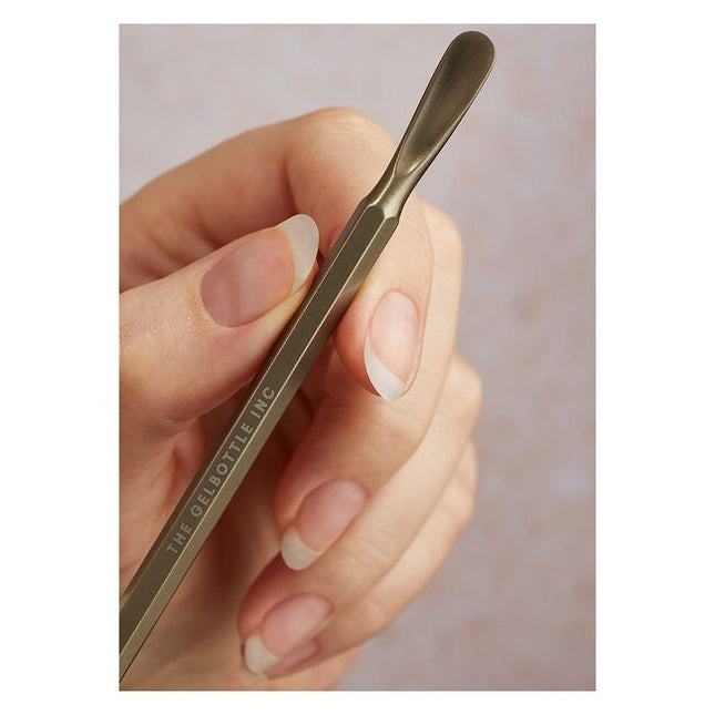Achieve perfect precision with the ProPrep cuticle pusher. You're in complete control with this dual-ended nail pusher tool. Hygienic and helpful = happy clients.