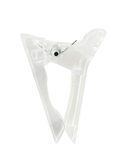 Team the QuickShape™ Clips with the QuickShape™ Nail Moulding Tips for the easiest way to apply ProForm™.

Use one of the five clips per nail to aid easier application.

Speed up nail extension appointments and clip QuickShape™ tips into place before curing to avoid the product moving and preventing lifting.
