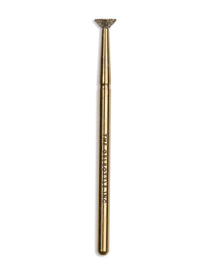 The Deflooder Bit is set to become your new nail saviour. The unique flat-edged diamond bit has a medium grit designed for precision work to separate product from the cuticle and reduce the risk of lifting, ensuring you have the tool you need for those rare occasions.