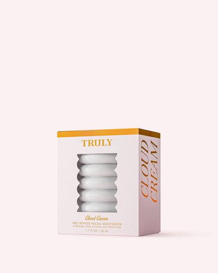A lightweight gel cream that infuses dry, textured skin with hexapeptide, glycolic acid, and soybean ferment extract for a visibly plumper, smoother complexion