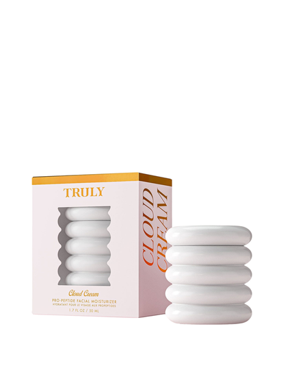 A lightweight gel cream that infuses dry, textured skin with hexapeptide, glycolic acid, and soybean ferment extract for a visibly plumper, smoother complexion