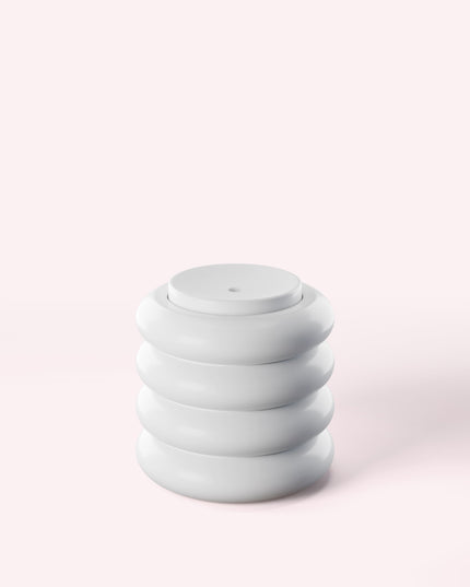 A lightweight gel cream that infuses dry, textured skin with hexapeptide, glycolic acid, and soybean ferment extract for a visibly plumper, smoother complexion