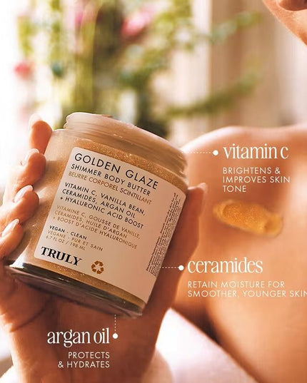 Truly’s Golden Glaze Shimmer Body Butter restores dewy, bouncy skin with a brightening blend of vitamin C and argan oil. It boosts elasticity, protects against external aggressors, and smooths out fine lines and wrinkles for a youthful, golden glow.