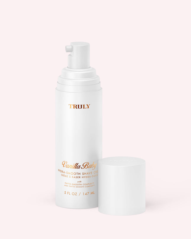 Meet the creamiest, dreamiest shave cream. Powered by Truly’s proprietary Phyto-Smooth Complex™, this jasmine-scented rich whip cushions skin with a protective moisture barrier for a close shave that leaves you irresistibly soft and smooth.