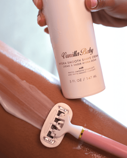 Meet the creamiest, dreamiest shave cream. Powered by Truly’s proprietary Phyto-Smooth Complex™, this jasmine-scented rich whip cushions skin with a protective moisture barrier for a close shave that leaves you irresistibly soft and smooth.