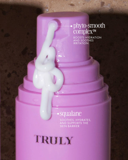 Meet the creamiest, dreamiest shave cream. Powered by Truly’s proprietary Phyto-Smooth Complex™, this jasmine-scented rich whip cushions skin with a protective moisture barrier for a close shave that leaves you irresistibly soft and smooth.