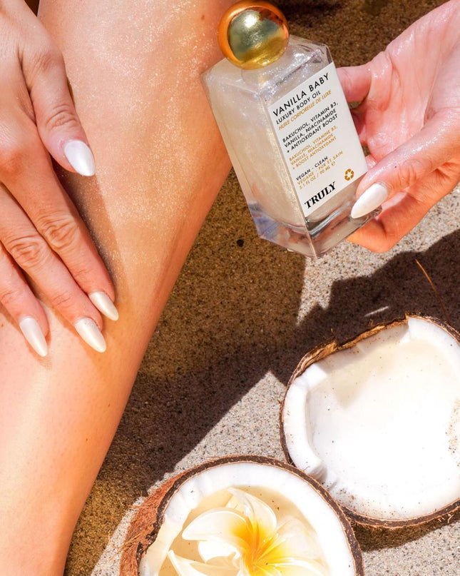 Your two-step ritual for luminous skin and a warm vanilla scent.

.7 fl. oz. Vanilla Baby Luxury Body Oil Mini
2.8 fl. oz. Vanilla Baby Shimmer Body Butter Mini