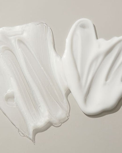 A volume-enhancing shampoo formulated to gently cleanse and remove product build-up that can weigh hair down.