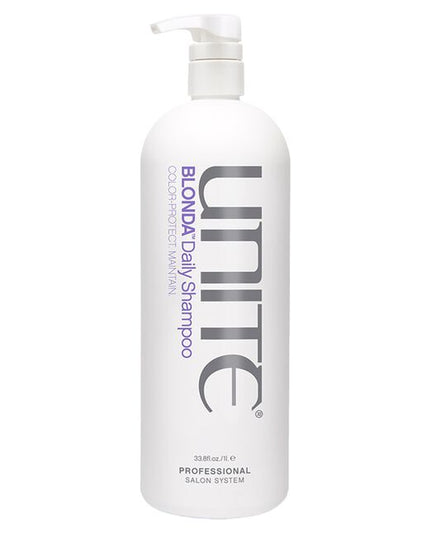 A sulfate-free daily shampoo formulated to gently cleanse and maintain blonde hair and highlights between tone days.