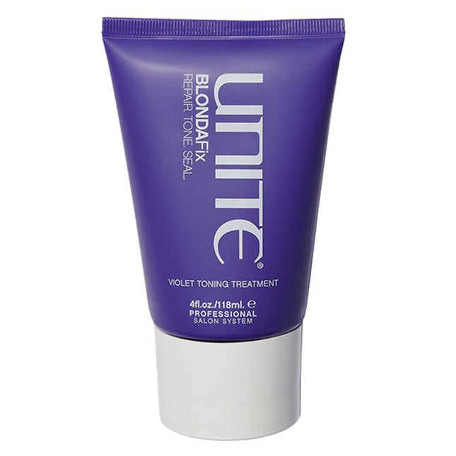 A deeply reparative toning treatment designed to repair, strengthen and tone brassy blonde hair in just one use.