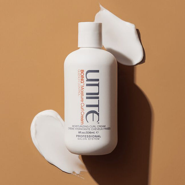 A moisture-enriched curl cream designed to deliver a mega-dose of hydration that defines, controls and protects unruly curls.