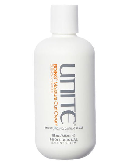 A moisture-enriched curl cream designed to deliver a mega-dose of hydration that defines, controls and protects unruly curls.
