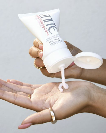 A volumizing creme designed to instantly add thick, touchable volume to fine or lifeless hair. Apply to wet hair, then heat dry.