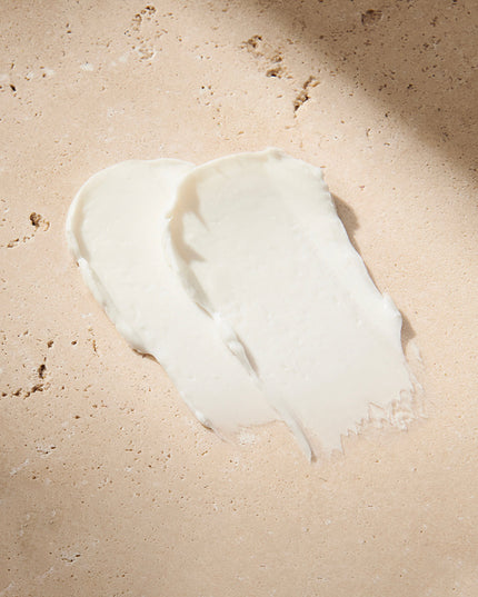A 3-in-1 versatile styling wax, cream and paste designed to deliver a long-lasting, flexible hold with a natural finish to any style.