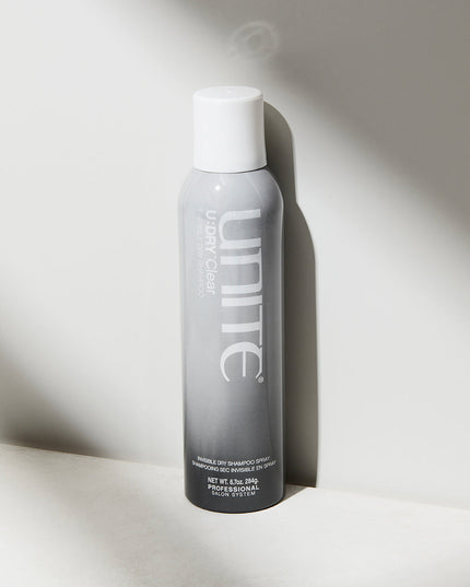 An invisible dry shampoo that absorbs oil and keeps hair fresh between washes. Ideal for those with darker roots.