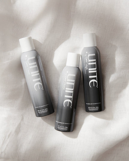 An invisible dry shampoo that absorbs oil and keeps hair fresh between washes. Ideal for those with darker roots.
