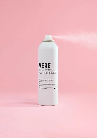 Verb Dry Oil extends a blowout, conditions ends, adds shine and prevent damage from washing and styling. This gentle formula instantly absorbs into the hair to eliminate tangles and add a fresh scent.