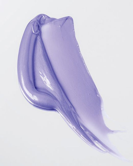 Formulated with pro-grade violet pigment and açai extract, purple mask brightens, hydrates and softens the hair while toning. Designed for reducing brassiness on highlighted, colored or natural blondes and grays. Reduces brassiness by 14%.*