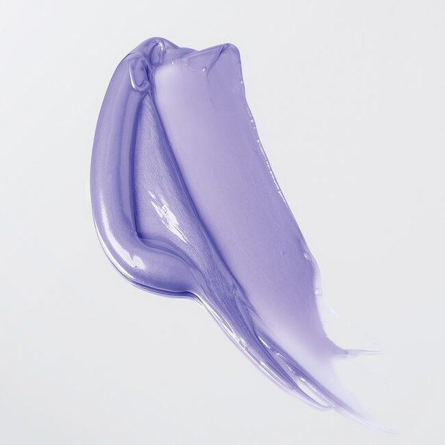 Formulated with pro-grade violet pigment and açai extract, purple mask brightens, hydrates and softens the hair while toning. Designed for reducing brassiness on highlighted, colored or natural blondes and grays. Reduces brassiness by 14%.*