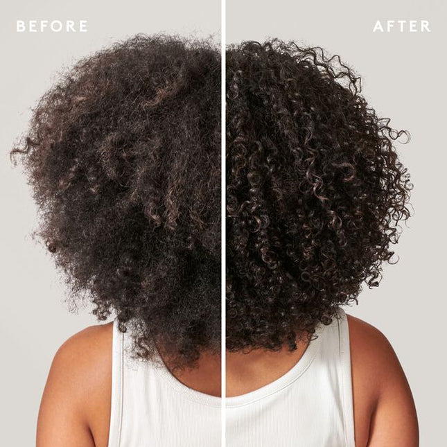 Virtue® Curl Shampoo is a rich, non-drying formula that gently cleanses while removing excess oils and build-up to maintain the natural curl pattern. It protects against humidity, heat, and environmental damage while mending and prepping hair for manageable, frizz-free styles.