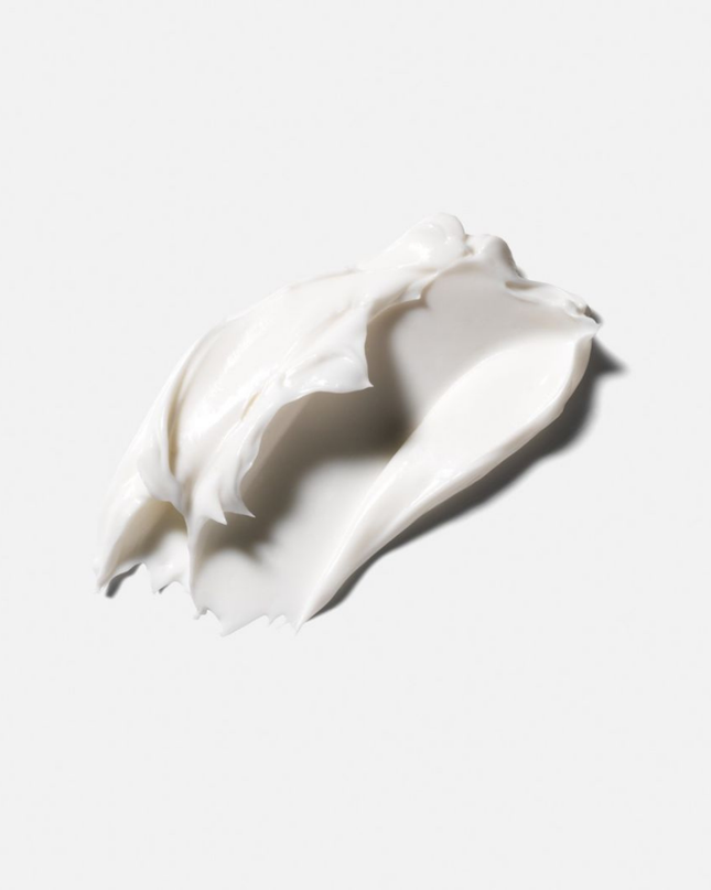 Virtue® Curl Leave-In Butter is a leave-in cream rich in reparative proteins and emollients to infuse hair with hydration, help neutralize frizz, and guard against heat and humidity. Simultaneously, Alpha Keratin 60ku® helps to repair cracks and splits, leaving curls stronger, softer, and full of shine.