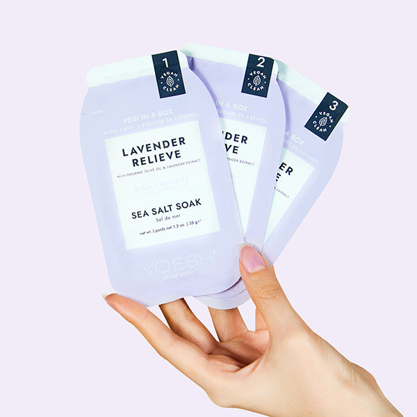 Voesh Lavender Relieve Pedi in a Box Basic (3 Step Kit)

Kit Contains:
(1) Salt Soak Pack
(1) Sugar Scrub Pack
(1) Massage Butter Pack