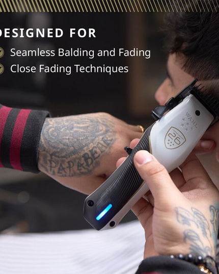 Go from bald to fade with an innovative adjustable balding blade. The Vapor™ combines a high-powered motor with the new F32 FADEOUT™ blade for rapid precision. Now in a Limited Edition design!