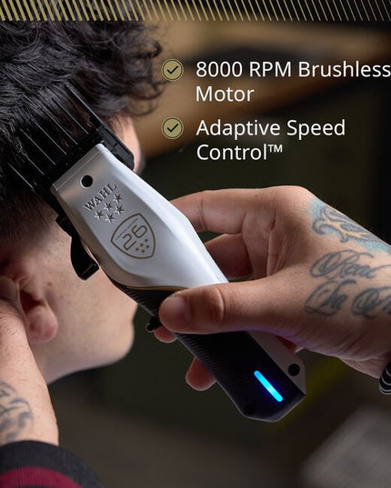 Go from bald to fade with an innovative adjustable balding blade. The Vapor™ combines a high-powered motor with the new F32 FADEOUT™ blade for rapid precision. Now in a Limited Edition design!