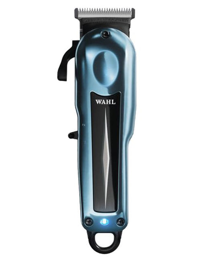 The all-new Super Taper X™ features advanced blade technology and a powerful motor, all within a lightweight clipper that is ideal for off-scalp blending and shaping