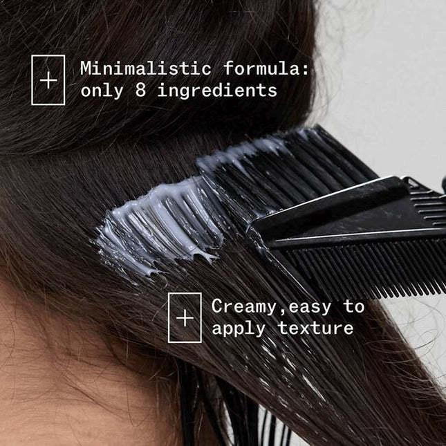 Demi-permanent smoothing treatment to smooth, fill and restructure hair. Offer your clients Smoothfiller service resulting smoother hair, anti-frizz effect, easier and faster styling. Ideal for clients who have naturally frizzy hair, prone to humidity effects. The effect lasts up to three months, and fades without visible regrowth. In-salon exclusive, for professional use only.