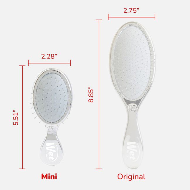 Wet Brush Festive Finish Mini Detangler Silver features a sleek metallic chrome finish and gently detangles wet or dry hair with less breakage. Its compact size makes it great for on-the-go use