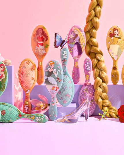 The Original Detangler, redesigned by stylists and for stylists.