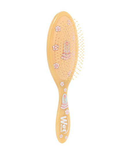 The Original Detangler, redesigned by stylists and for stylists.