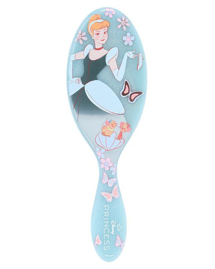 The Original Detangler, redesigned by stylists and for stylists.