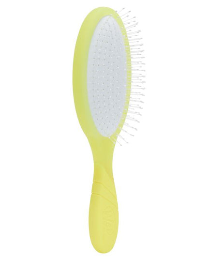 The Original Detangler, redesigned by stylists and for stylists.