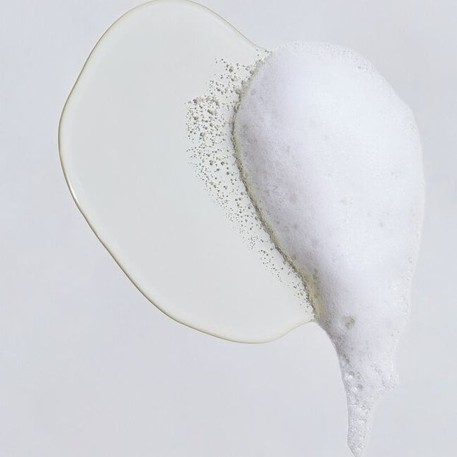 Beard looking rough? Time for a reset. Meet Woody's energizing Beard Wash- your go-to solution for cleansing, conditioning, and reviving your facial hair. No more rough texture. No more dry, itchy skin. Just a beard that looks sharp, feels fresh, and oozes confidence.