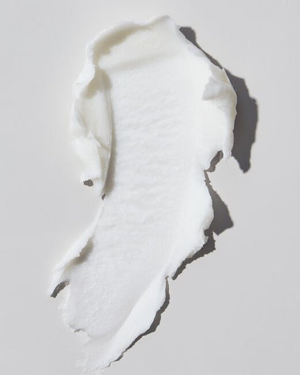 Take command of your look with Woody's Pomade- crafted for men who want a strong, flexible hold without the shine. This medium-to-firm hold pomade keeps your hair in check all day while staying touchable and easy to restyle when needed. Formulated with premium conditioning agents, this pomade strengthens your hair as it styles- supporting scalp health and long-term hair strength without buildup or residue.