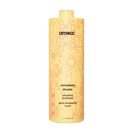 A smoothing conditioner with time-released humidity protection for silky, frizz-free hair.