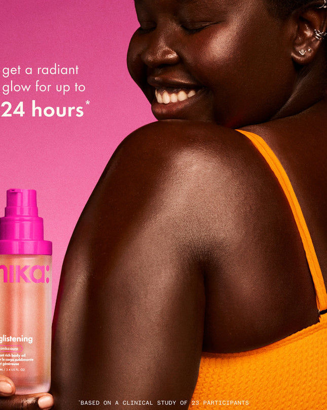 A clinically proven, fast-absorbing body oil with oil-soluble vitamin C that fades discoloration and evens skin tone* for a more radiant, all-day glow.