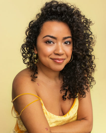 A multitasking product designed to provide hold, moisture, to retain curl and definition for all curl types. This product helps guard against flyaways and frizz in humid conditions and is packed with natural, performance-driven ingredients to strengthen and protect curls.